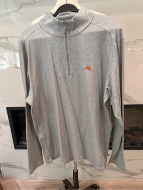 Tommy Bahama Light Gray ISLANDZONE  Pullover— Size Large